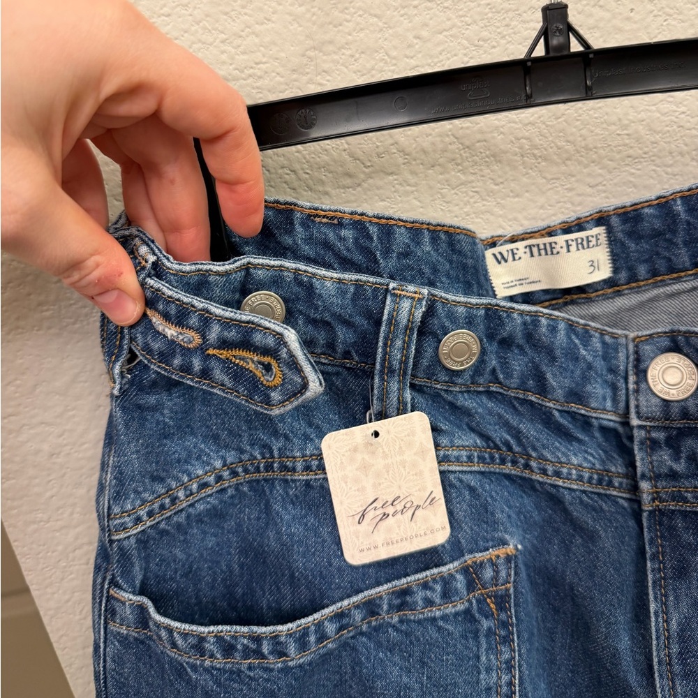 NWT Free People Palmer Cuffed Jeans - Picture 7 of 7